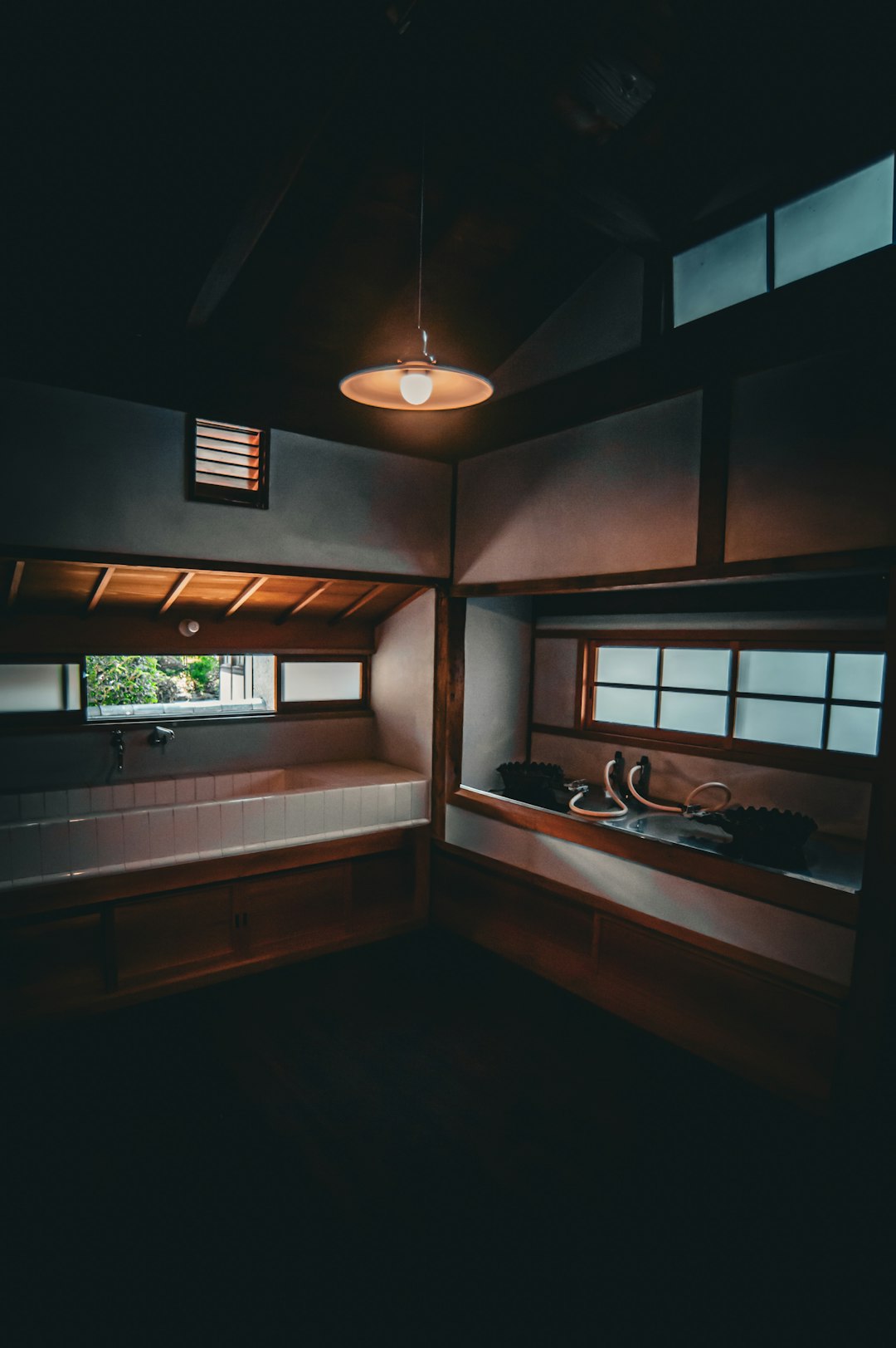 Interior hostel modern și curat